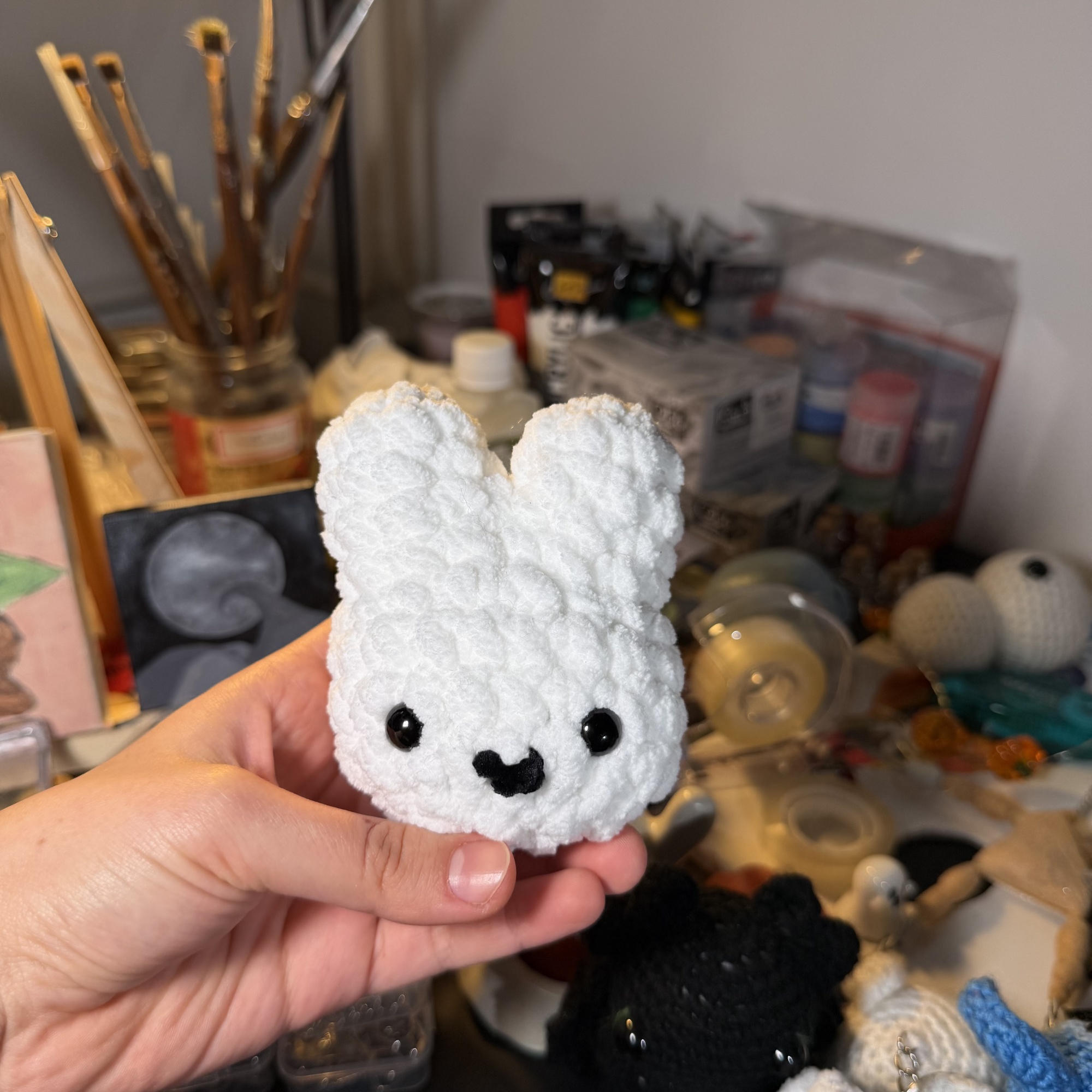 Mini Miffy nyuszi horgolt medál